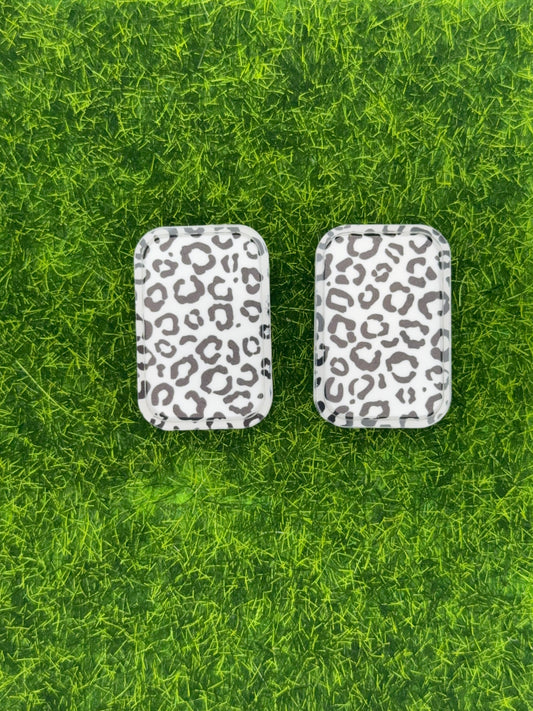 Black and white cheetah X-Ray markers
