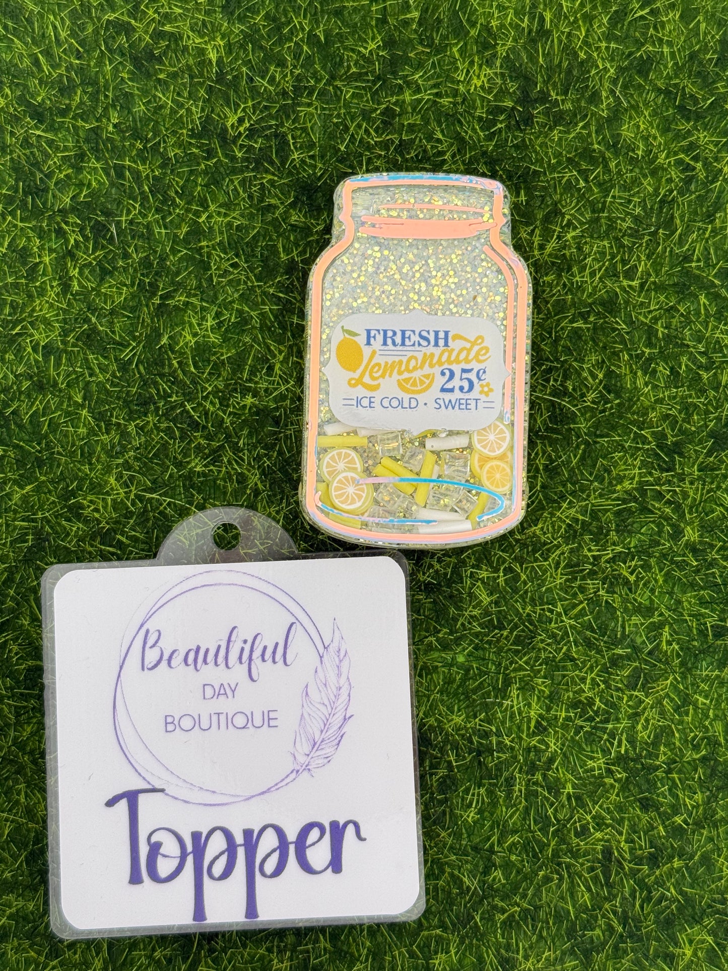 Fresh lemonade jar shaker