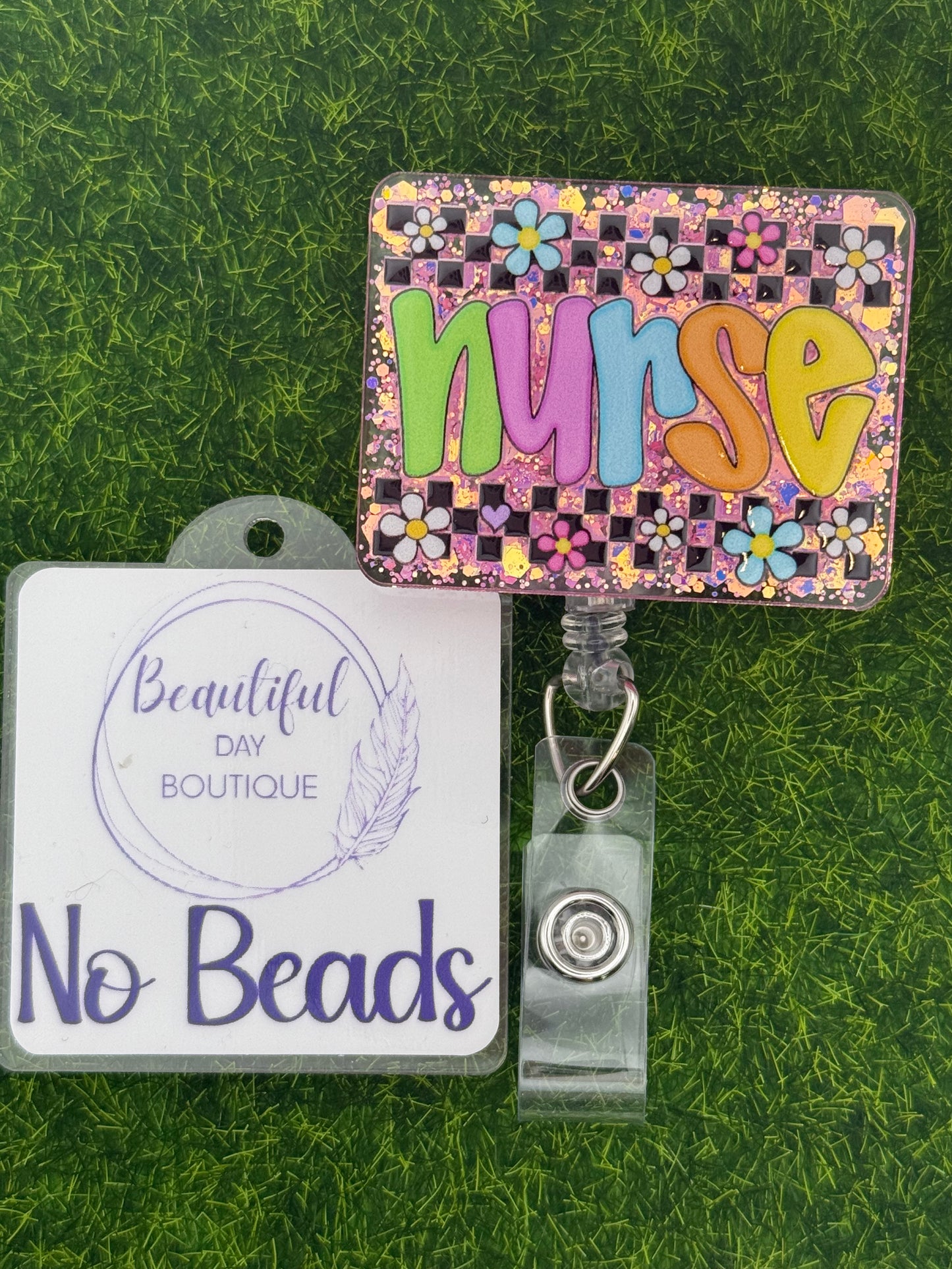 Nurse-retro daisies pink glitter