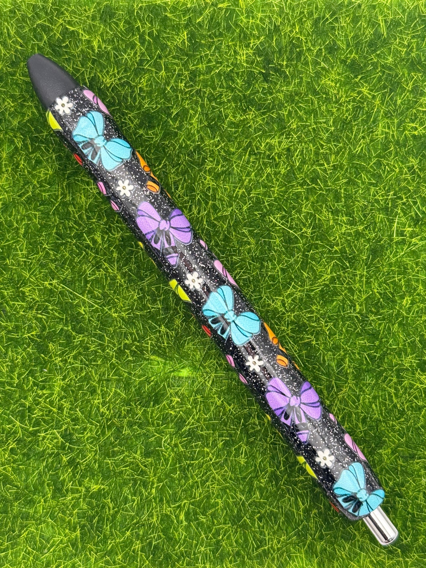 Crayon bows inkjoy pen