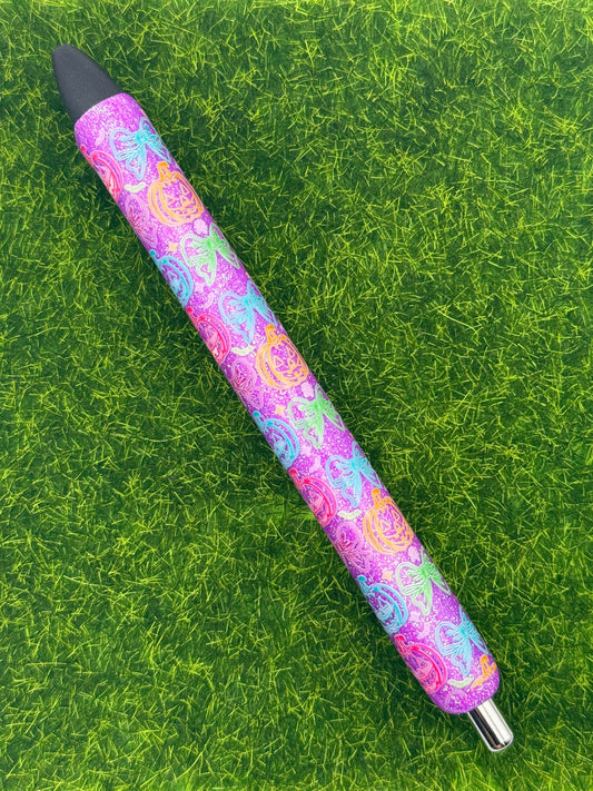 Pumpkin and bows on purple pen