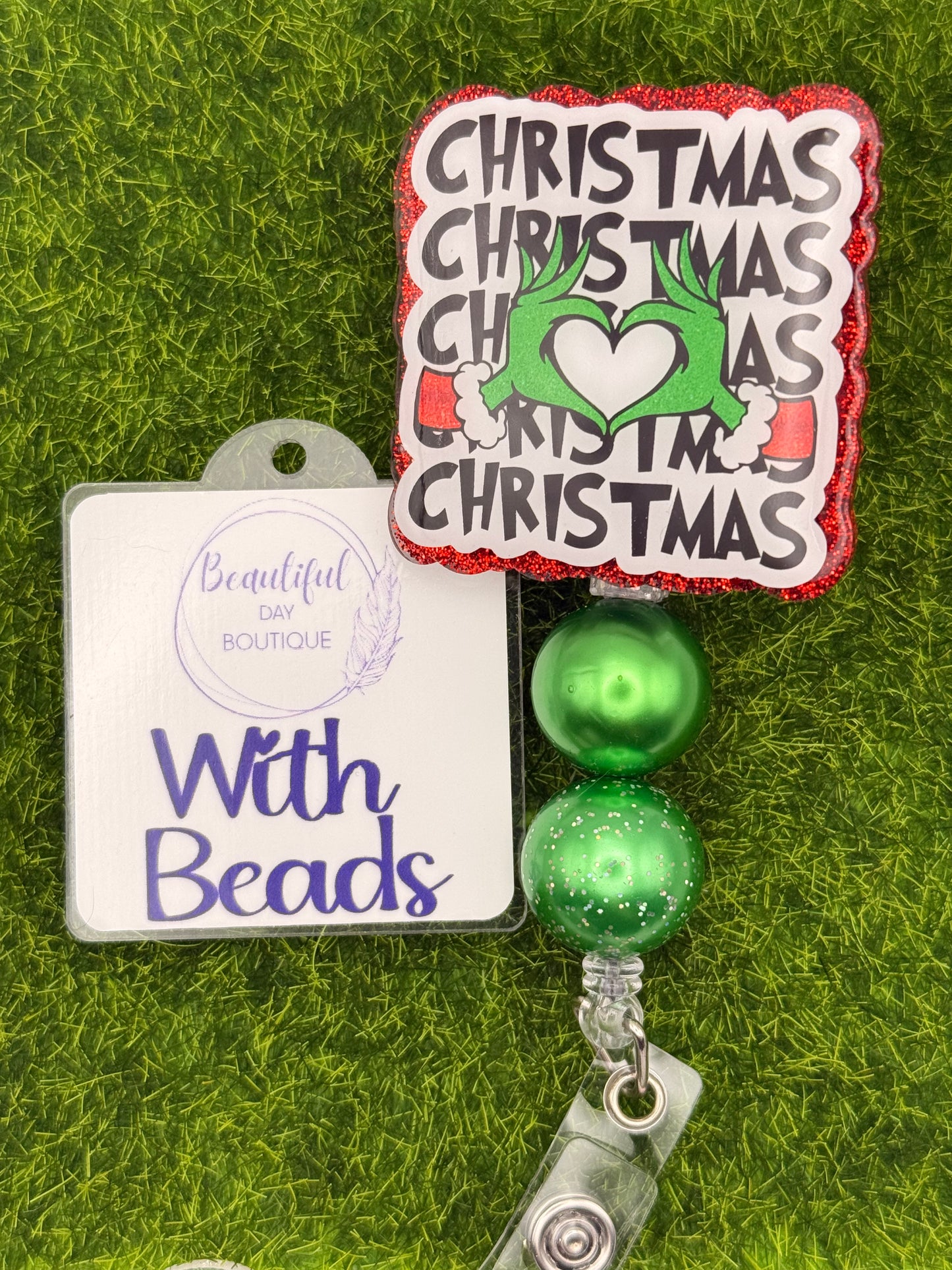 Christmas-Green guy Hand Heart
