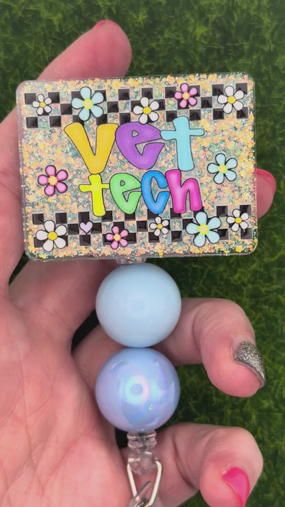 Vet tech-retro daisies